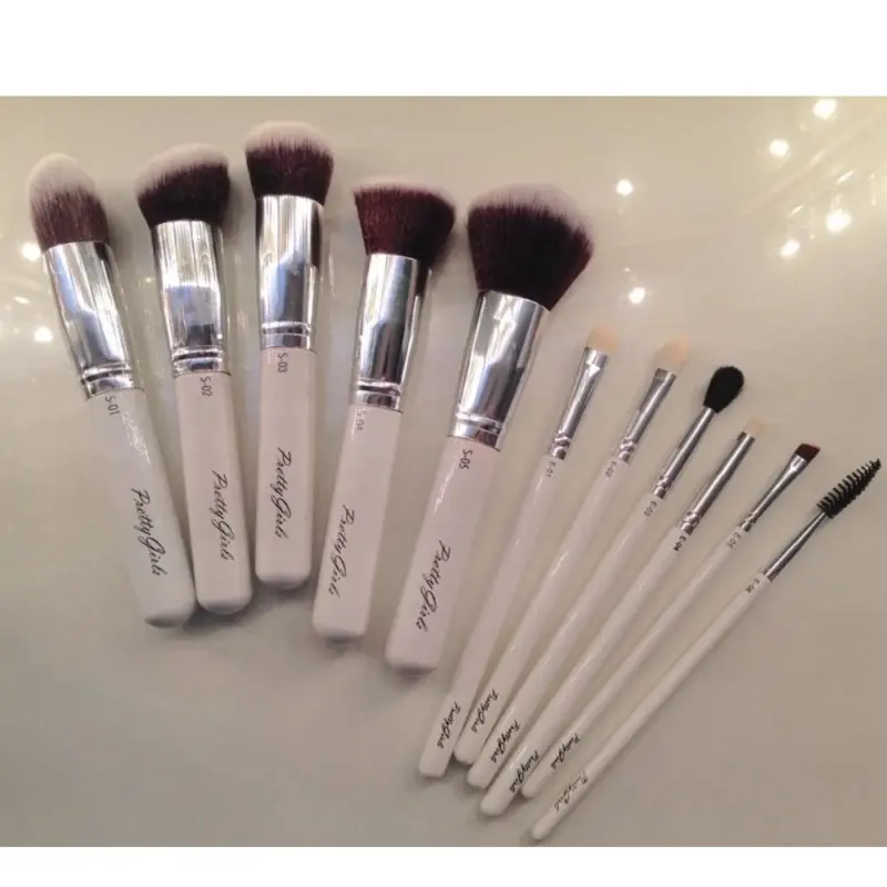 UNIQUE ANTI AGING MAKEUP BRUSH SET