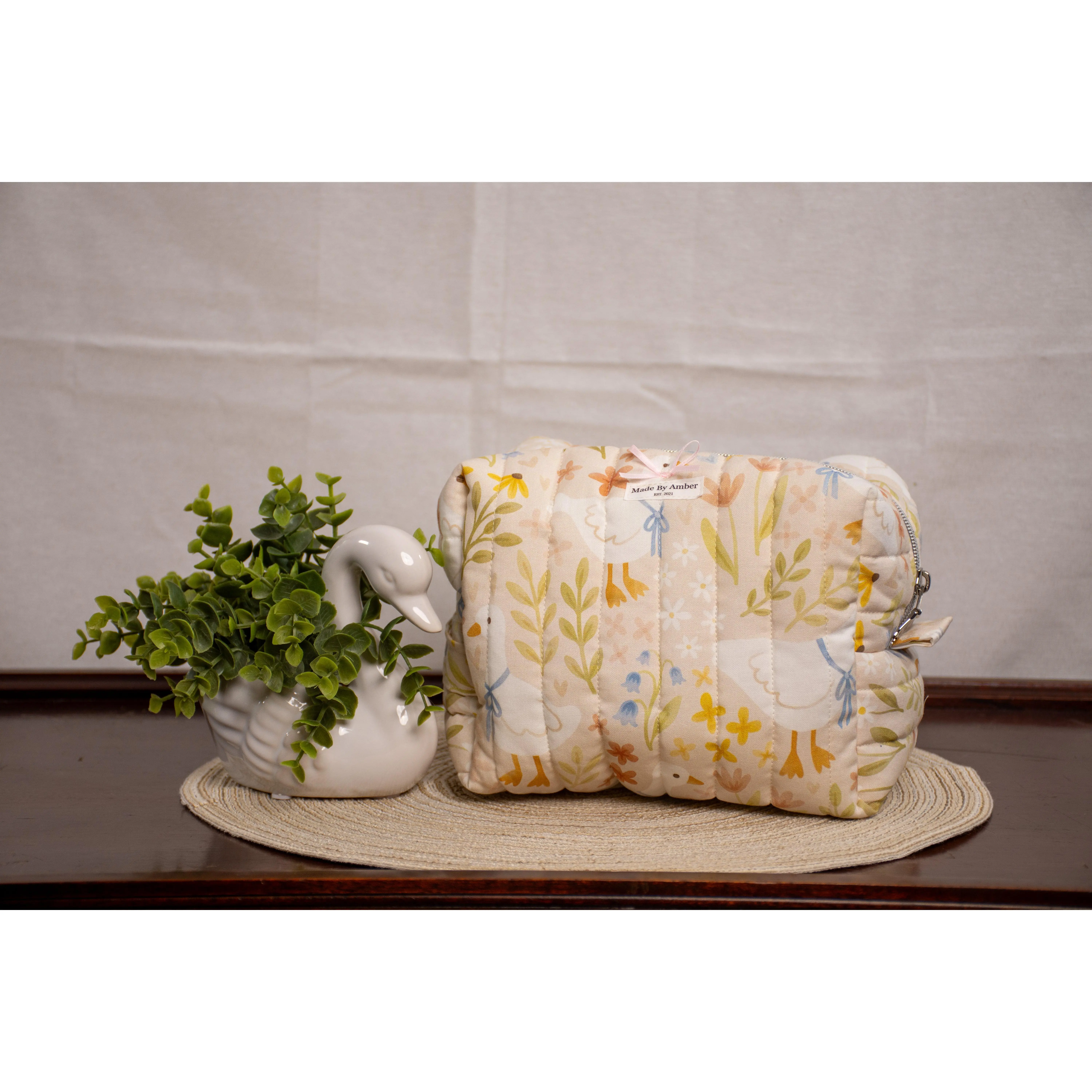 Lucy Goose Everyday Puff Pouch