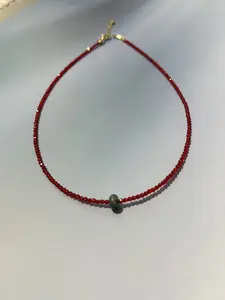 Oriental Heritage Handmade Red Crystal Beaded Choker Necklace with Green Aventurine Lucky Pendant, Minimalist & Unique Luxury Style, Crystal Healing Energy Jewelry, Daily All-Match Clavicle Chain, Heartfelt Mother's Day Gift for Her