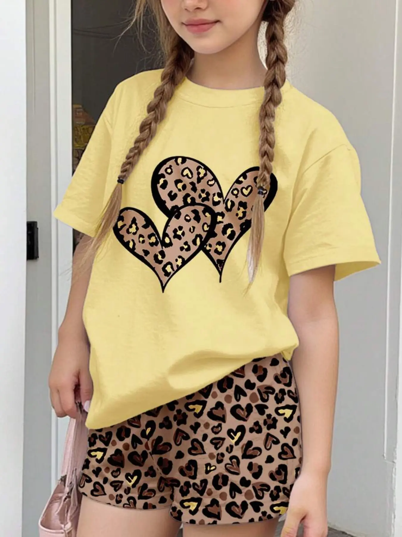Girls' Sweet & Cool Leopard Print Heart Two-Piece Set, Summer Casual Comfy Pyjama Heart Pattern Sleepwear Pajamas