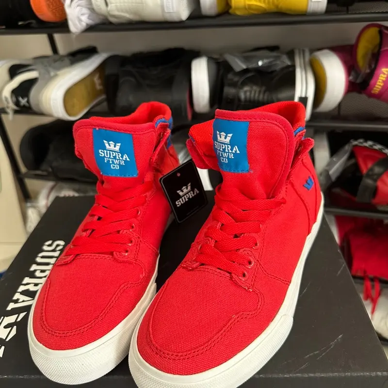Supra Vaider Red Blue Mismatch Canvas Mid-High Top Skateboard Shoes Unisex Summer Casual