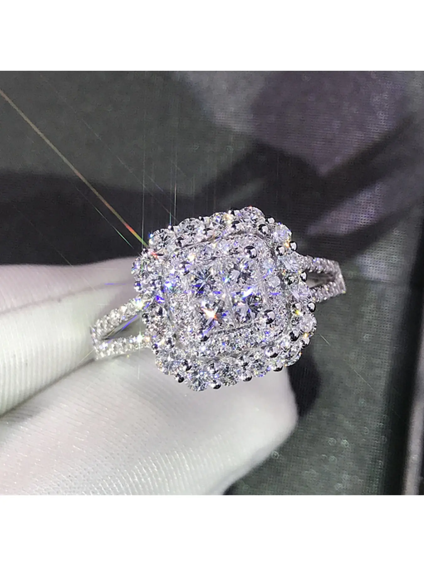 Classic women's micro-set zirconia wedding ring hand accessory Engagement Rings Engagement Promise Ring