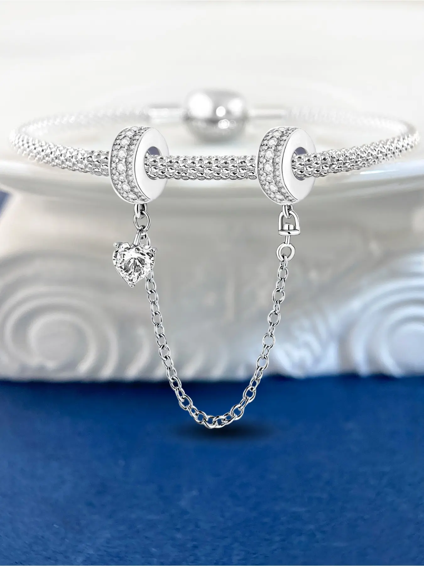 1Pc New Design Flashing Three-row Diamond Heart Afety Chain Beaded Charm DIY Jewelry Making Kit Suitable for Bracelet Creative Craft Materials Holiday Gift Pendant Daily Wear Accessories Rhinestone Bracelet, Adjustable Beaded Design