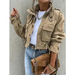This short woven jacket with pockets and zippers is suitable for fashionable women's wear in autumn.It features a unique design sense and a high-end look, as well as a casual and fitted motorcycle jacket