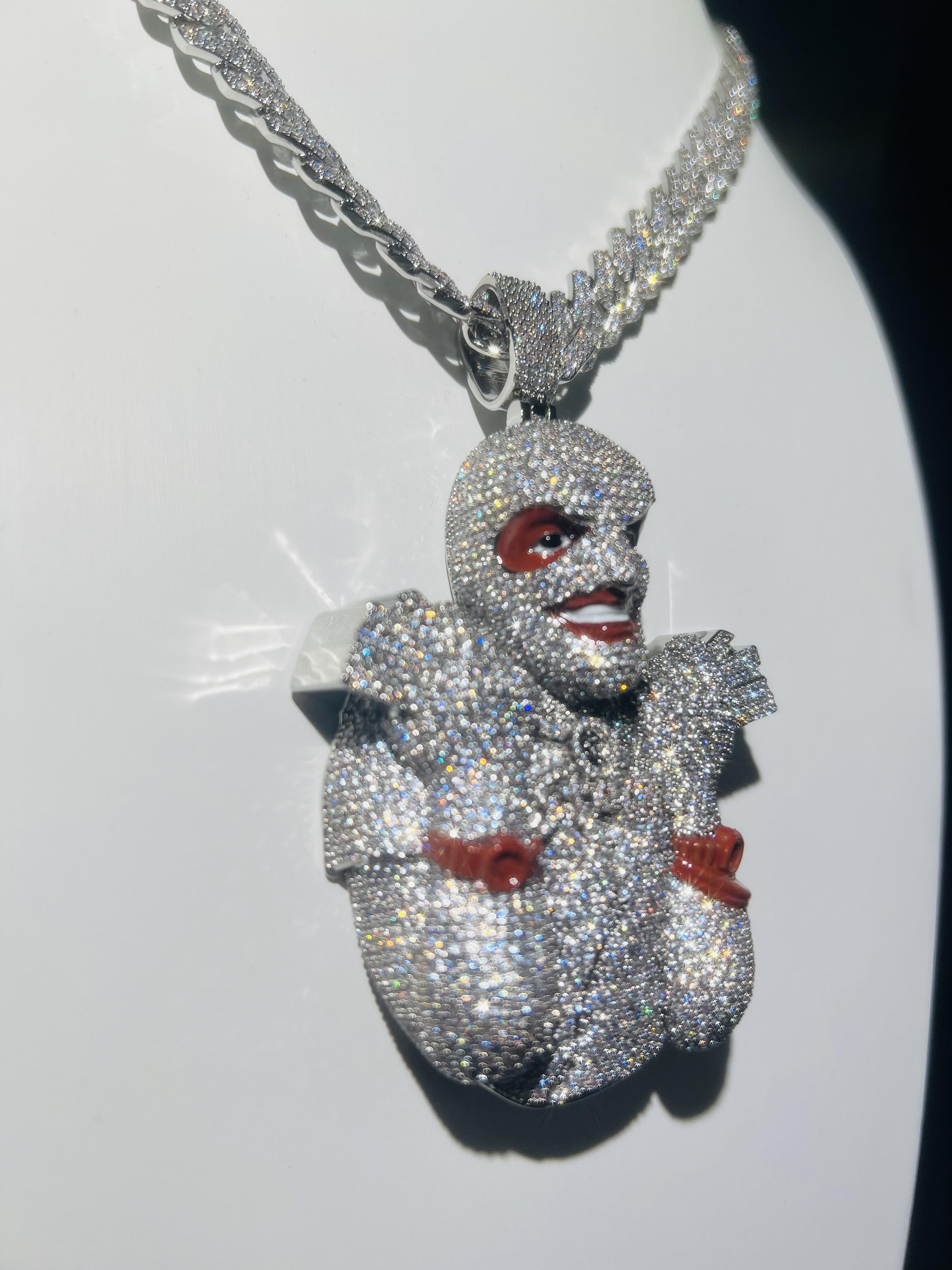 Personalized customized ice cold pendant, flying sky dollar bill thief face diamond inlaid pendant, hip-hop pendant, full of ice rap singer charm, wearing pendant accessories for large carnival parties, hip-hop classical pendant