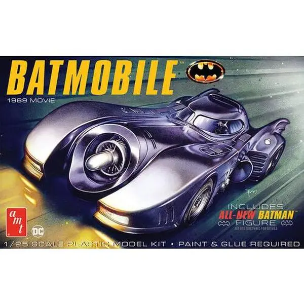Batman 1989 Batmobile w/Seated Batman figurine/statue AMT Model Kit  [COLLECTIBLES]