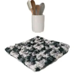 Black/White Waffle Stitch Pot Holder Crochet Handmade Kitchen Accessory for Safe Handling of Hot Pots and Pans
