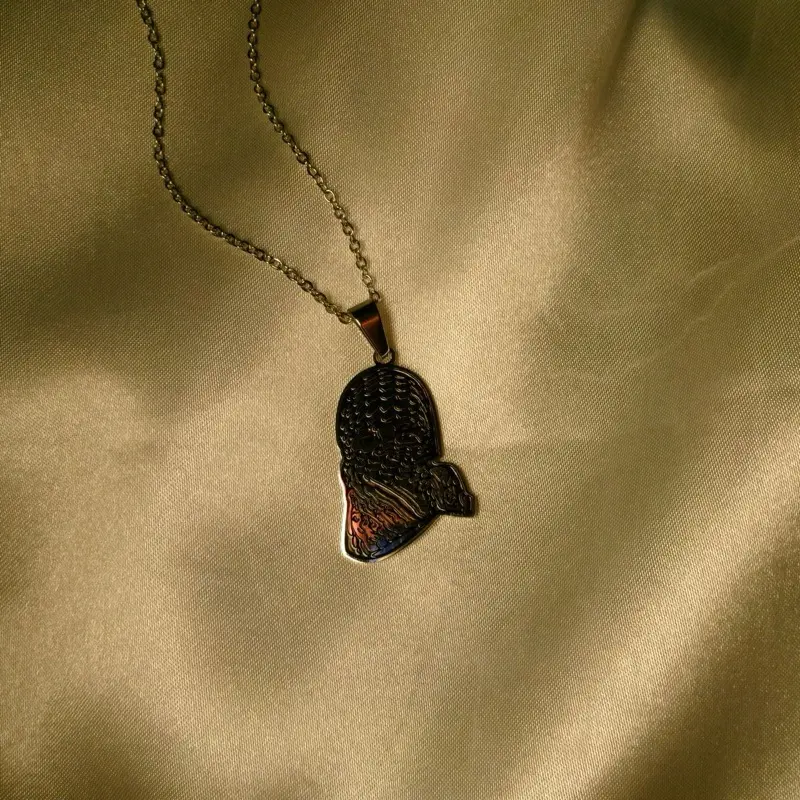 Keffiyeh Palestine Style Necklace Stainless Steel Non Tarnish Chain with Unique Pendant Design