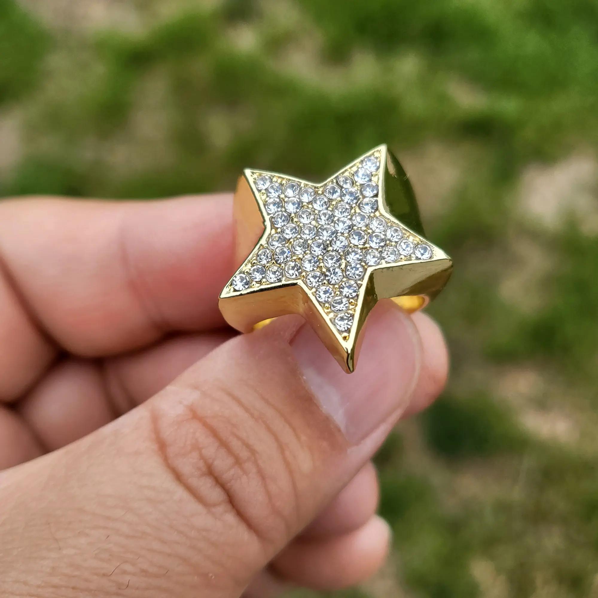 MaxBling81 Statement Ring for Men, Gold Plated Hip Hop Pinky Ring with a Geometric Star and Iced Out Cubic Zirconia, Geometric Design Ring