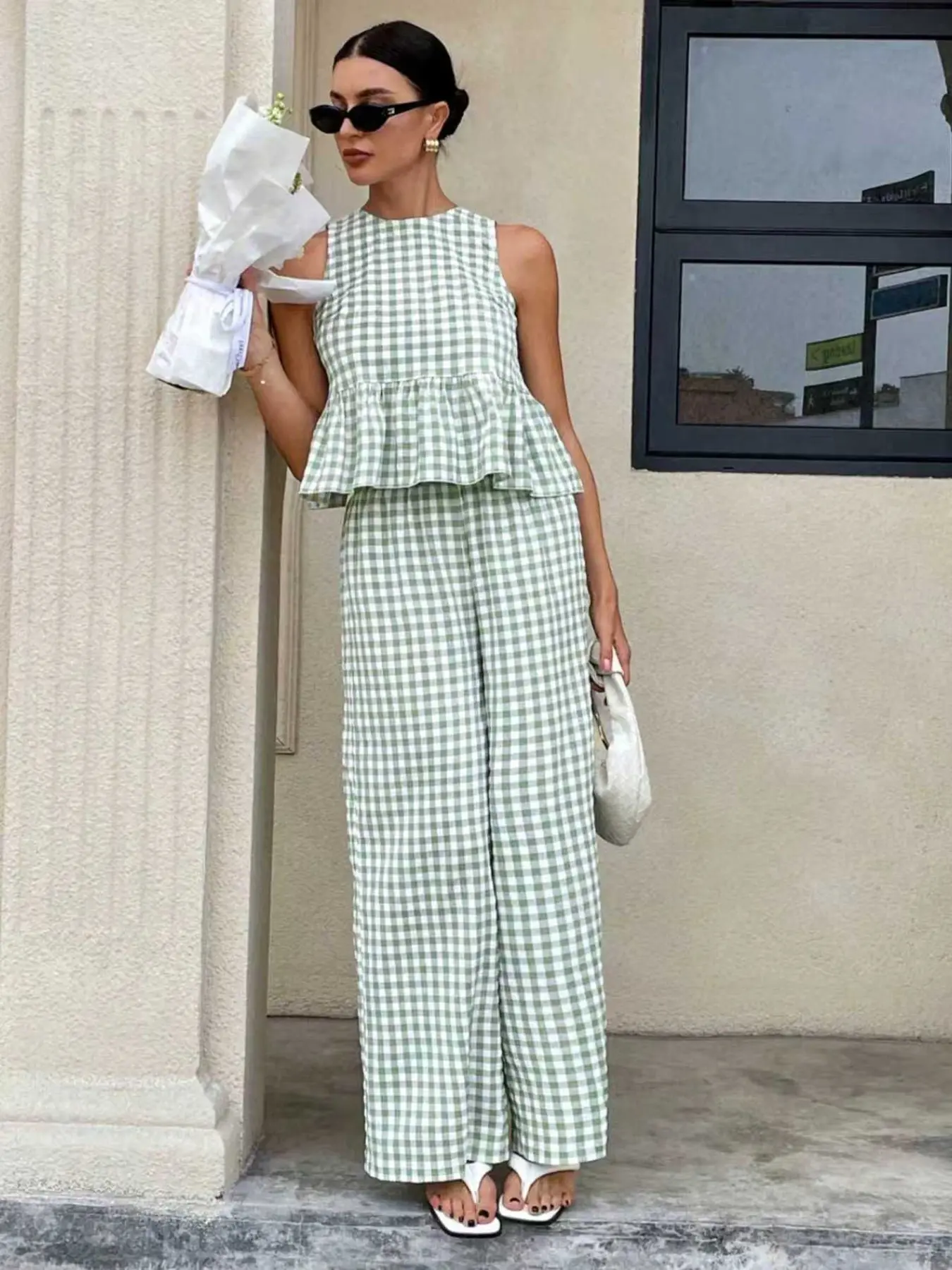 Women's Casual Elegant Sleeveless Top + Striped Pants Set, Summer Wear, Perfect for Spring Festival/spring Break, Comfortable Daily Use Nk-0001-726
