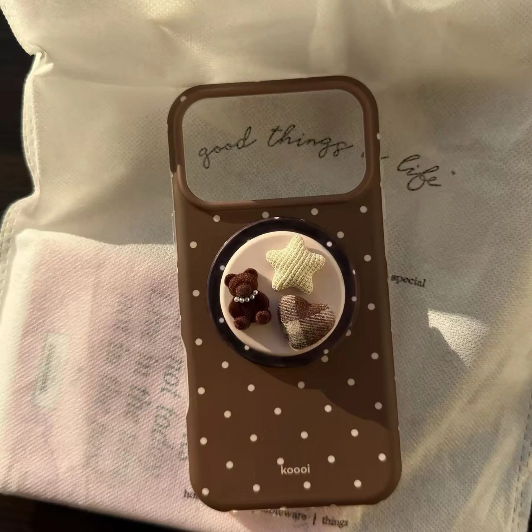 Autumn Winter Retro Matte Polka Dot Bear Star Stand Protective Phone Case Cover Protection for Apple Iphone17promax/iphone16promax/iphone15promax/iphone14pro/iphone13 Casing Protector Phone Accessories
