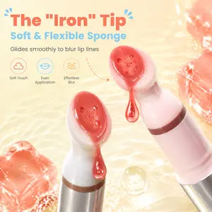 This 7-piece value pack features moisturizing, glossy chocolate-colored lip gloss that won't transfer. The soft brush and twist-up button make it easy to use.