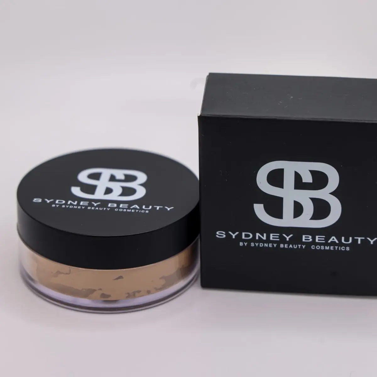 SB loose face mineral  waterproof oil control matte full coverage  powder advanced oil control  powder keeps skin fresh and clean smooth for hours gives a natural flawless glow.