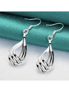 A Pair Of S925 Sterling Silver Minimalist Geometric Triple Circle Earrings - Low Allergy - Fashionable And Simple Style Jewelry - Gift For Women 1.5