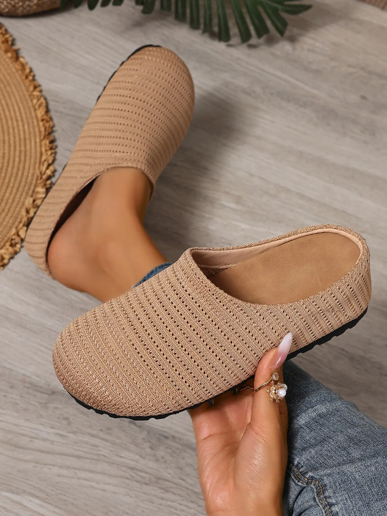 Women's Fashion Flat Mesh Breathable Mules, Low Heel, Slip-On, Closed Toe, Comfortable Casual Shoes, Perfect for Daily Wear, Stylish and Practical