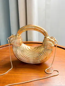 Acrylic Clutch Bag for Women, Vintage Chic Purse, Luxurious Party Essential, Stylish Personalized Design for All Seasons, Perfect for Fashionable Occasions, Fashionable Versatile Purse