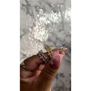 Mini cross ring