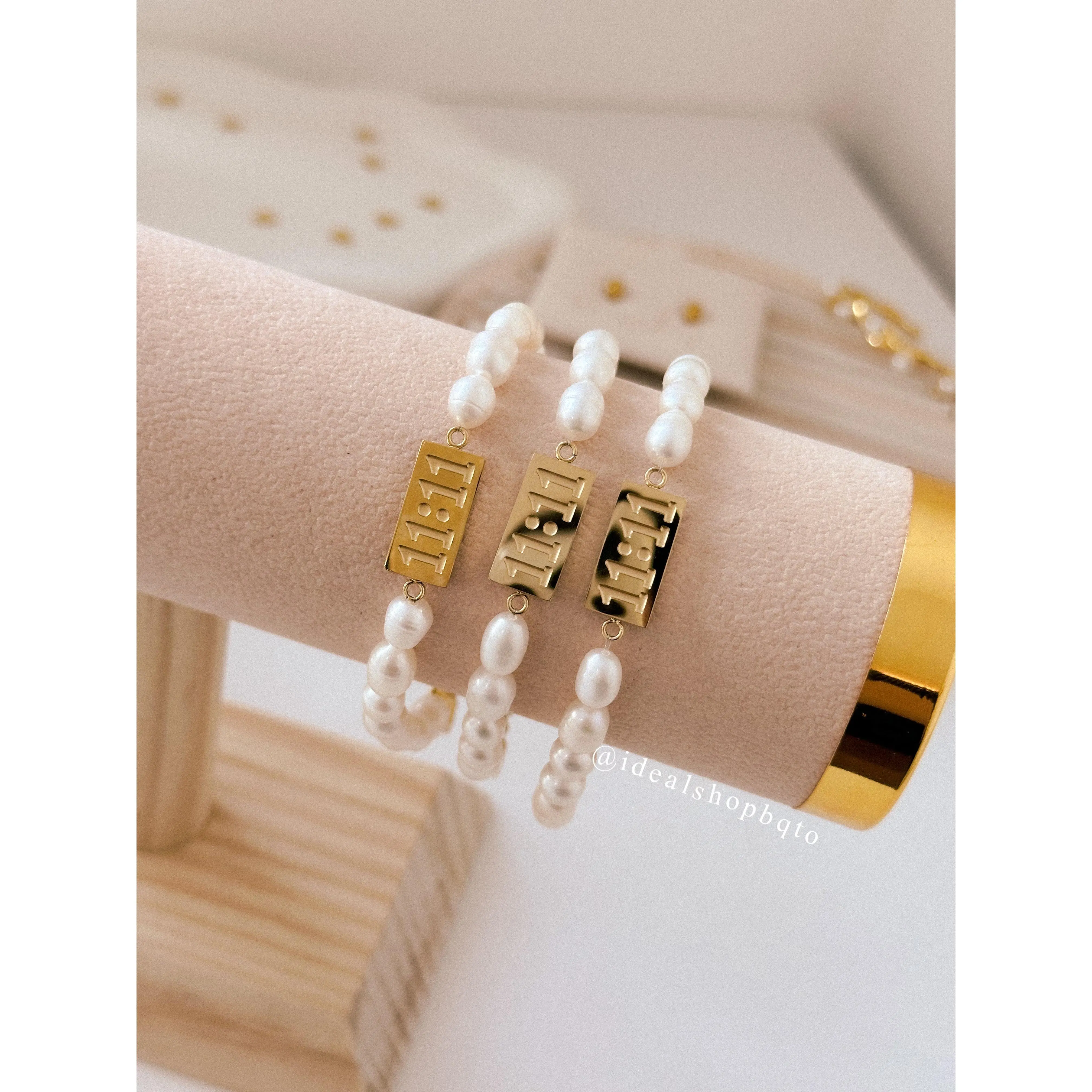 Pearly 11:11 Bracelet