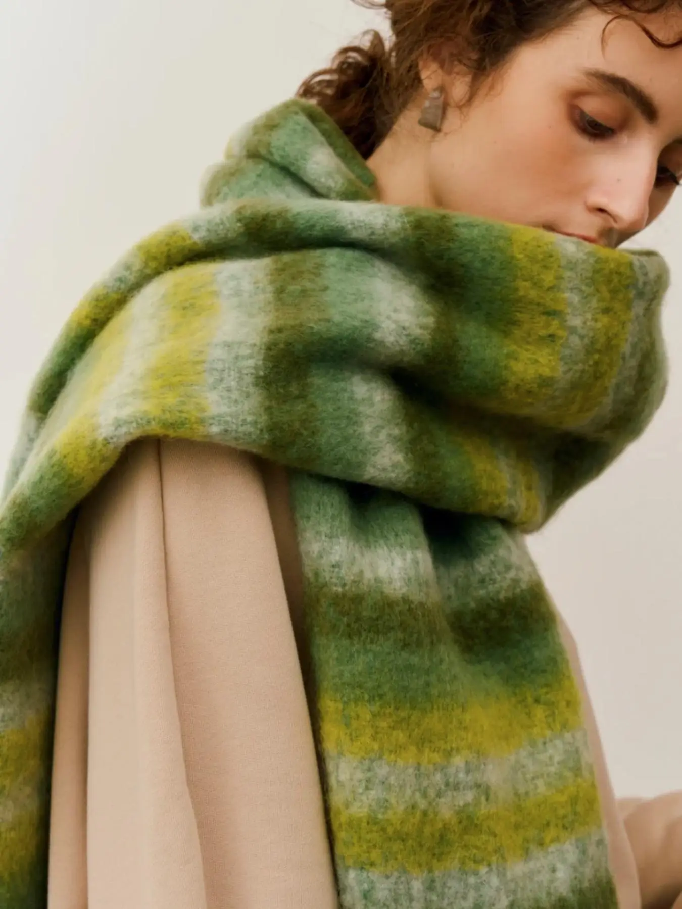 Colorblock Striped Print Tassel Decor Scarf, Fashionable Soft Warm Shawl for Fall & Winter, Casual Versatile Scarf for Women & Men