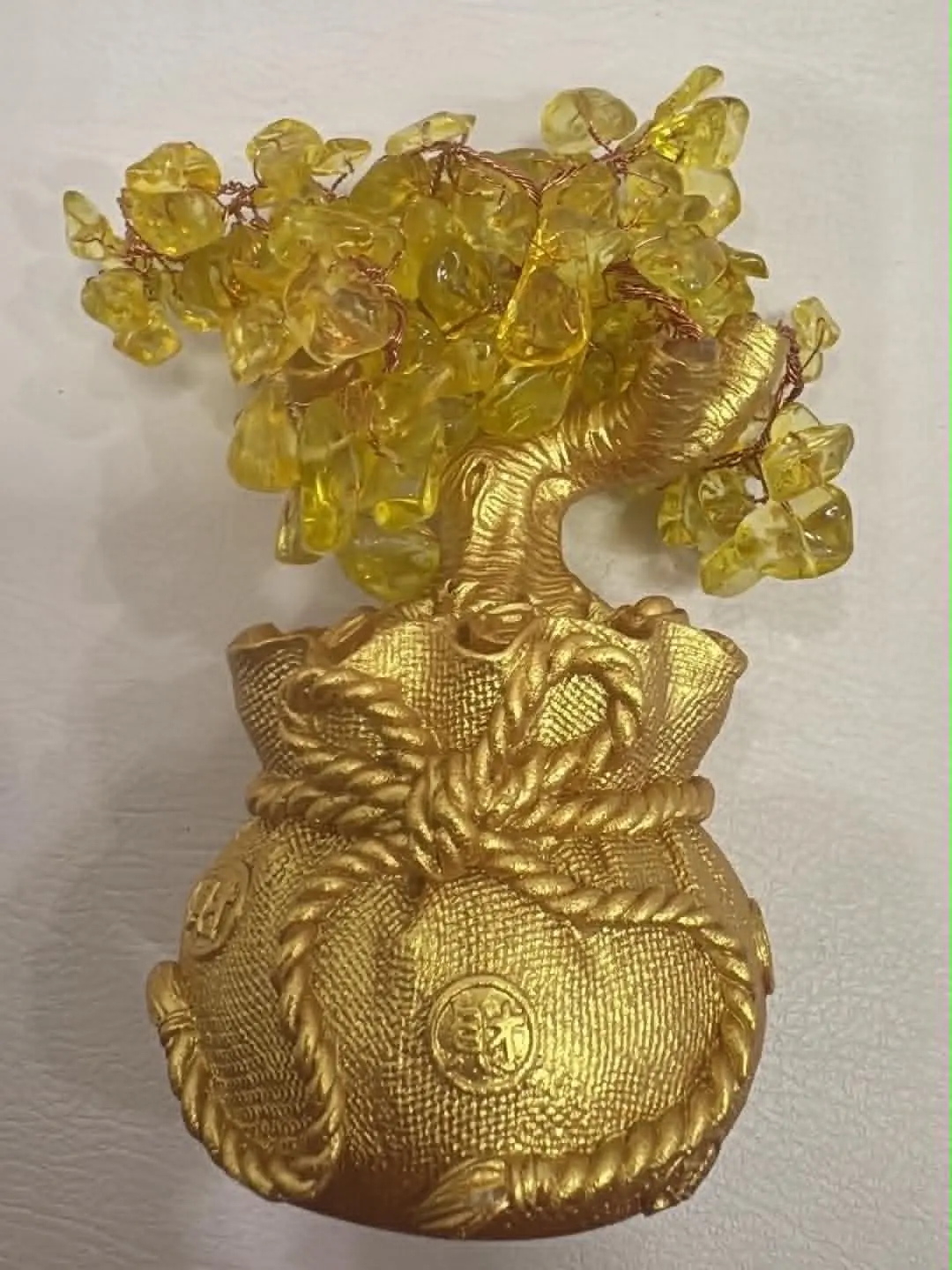 Feng Shui Money Tree, Yellow Crystal Money Tree Bonsai Style Resin Craft Ornament, Feng Shui Wealth Luck Citrine Tree for Home Wine Cabinet Living Room Corridor Table