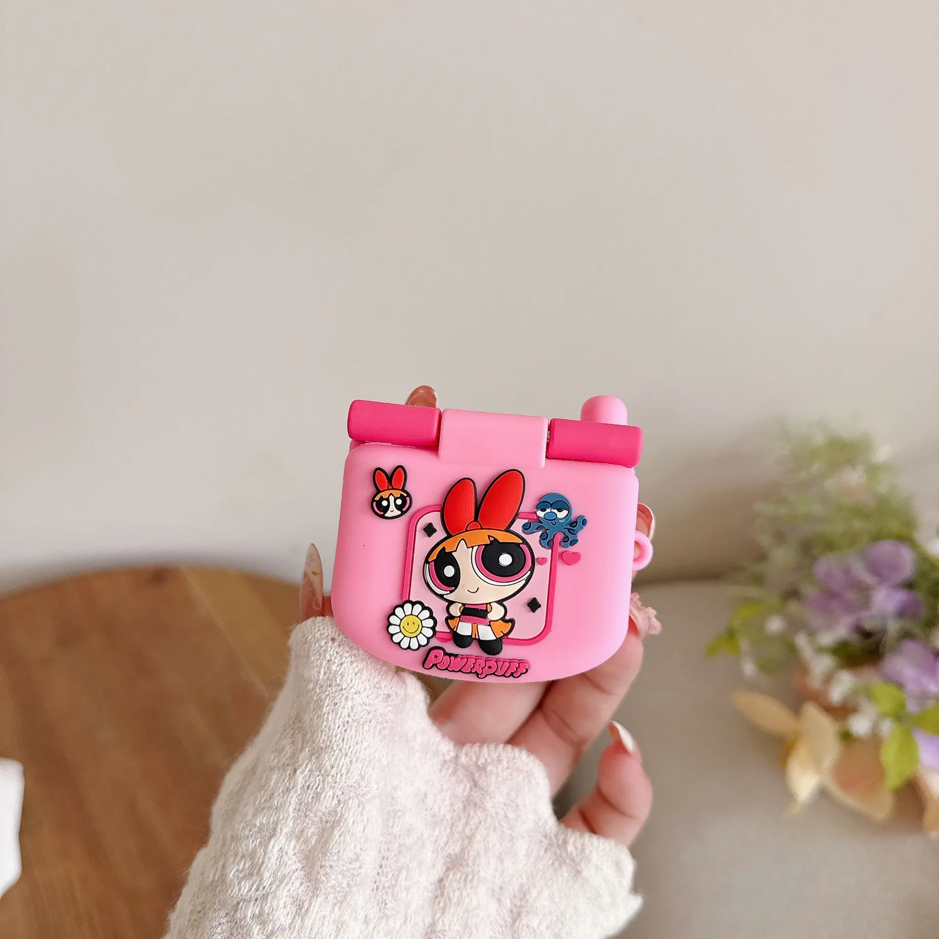 Pink flip phone + hook