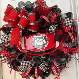 Georgia Bulldog Wreath 24" Indoor Outdoor Decorative Wreath with Red Black Checkered Bows and Team Logo
