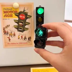 New Traffic Light Magnetic Refrigerator Stickers Traffic Toy Pedestrian Light Creative Magnetic Decoration Accessories