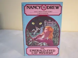 USED-The Emerald-Eyed Cat Mystery (Nancy Drew No.75) by Carolyn Keene (Paperback)