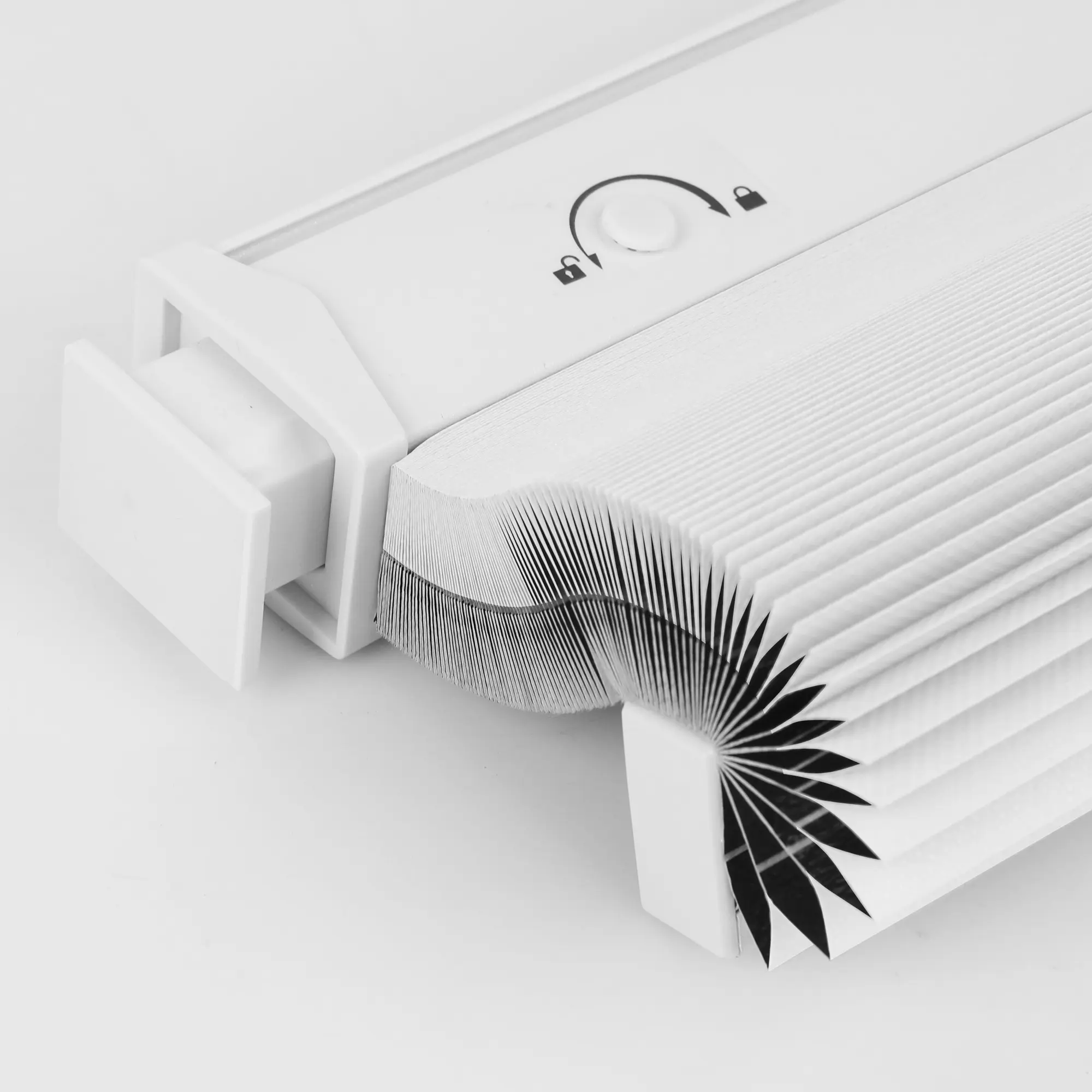 White-white(blackout)