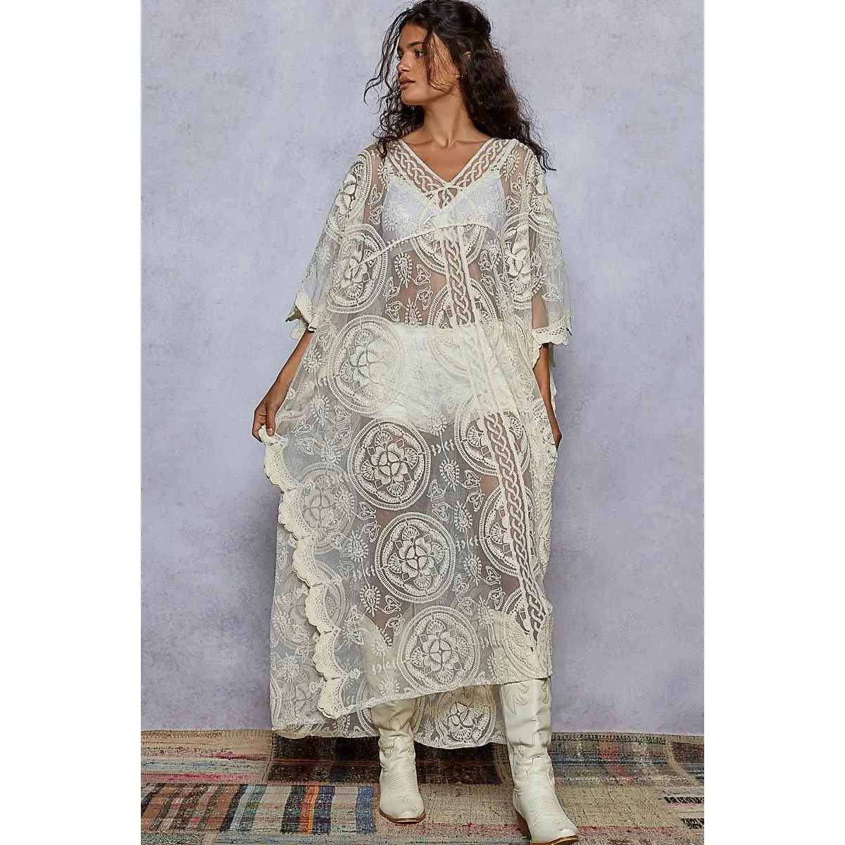 POL Lace Embroidered Beach Cover Up Kaftan