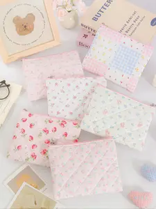 Quilted Floral Makeup Bag, Flat Cosmetic Bag with Zipper, Bow Design, Travel Toiletry Bag, Multi-Functional Storage, Mini Pouch, Handheld Cosmetic Pouch