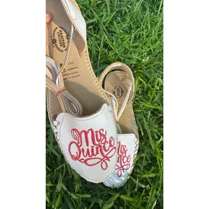 Mis Quince - red lace up