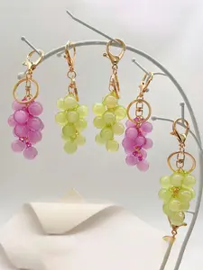 Cute Grape Fruit Bag Charm Pendants – Sparkly Resin Grape Keychain, Sweet Bag Decoration & Bag Chain Charms, Stylish Backpack Charm for Backpack Purse, Ideal for Food Lovers & Aesthetic Style, Backpack Accessories