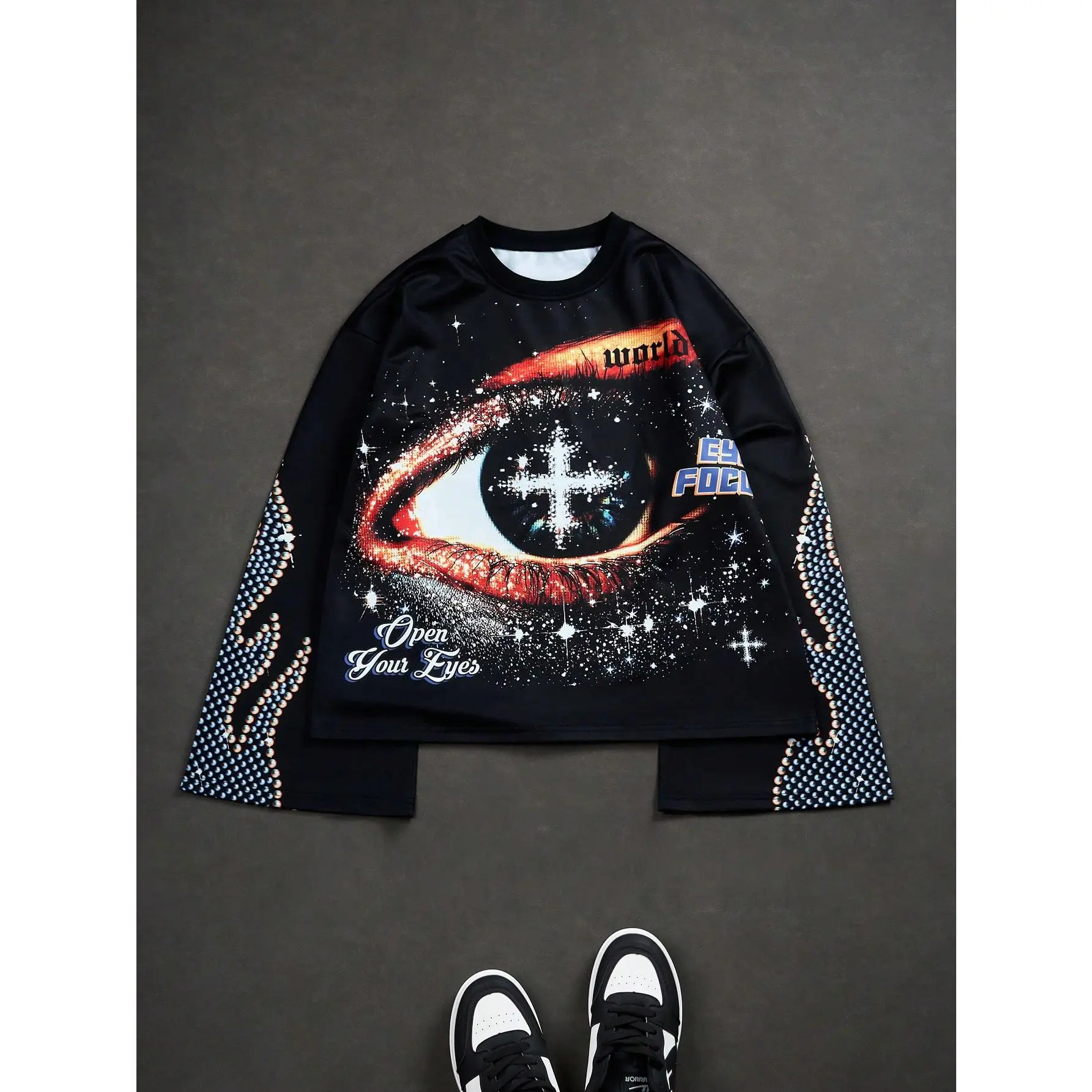 Men's Long Sleeve T-Shirt, Oversized Eye Graphic Top in Soft Polyester, Hip Hop Streetwear Fashion for Fall, Graphic Clothing, Round Neck, Fashion Apparel, Graphic Shirts, Mensfashion