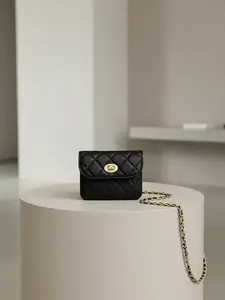 Women's Elegant  Quilted Design Chain Belt Bag,  Style Fashionable Pu Leather Fanny Pack for Daily Used, Casual Trendy Versatile High-quality Daily Commuting Bag