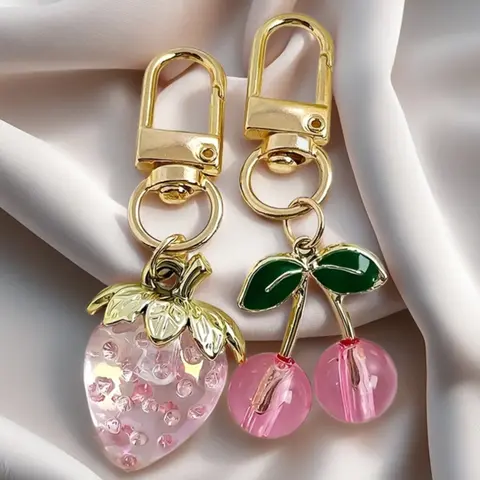Strawberry and cherry combination keychain, transparent epoxy fruit pendant, gold buckle bag pendant, gold buckle is small, exquisite and cute, fresh cherry strawberry keychain pendant   bag car pendant, Fashionable Alloy Keychain