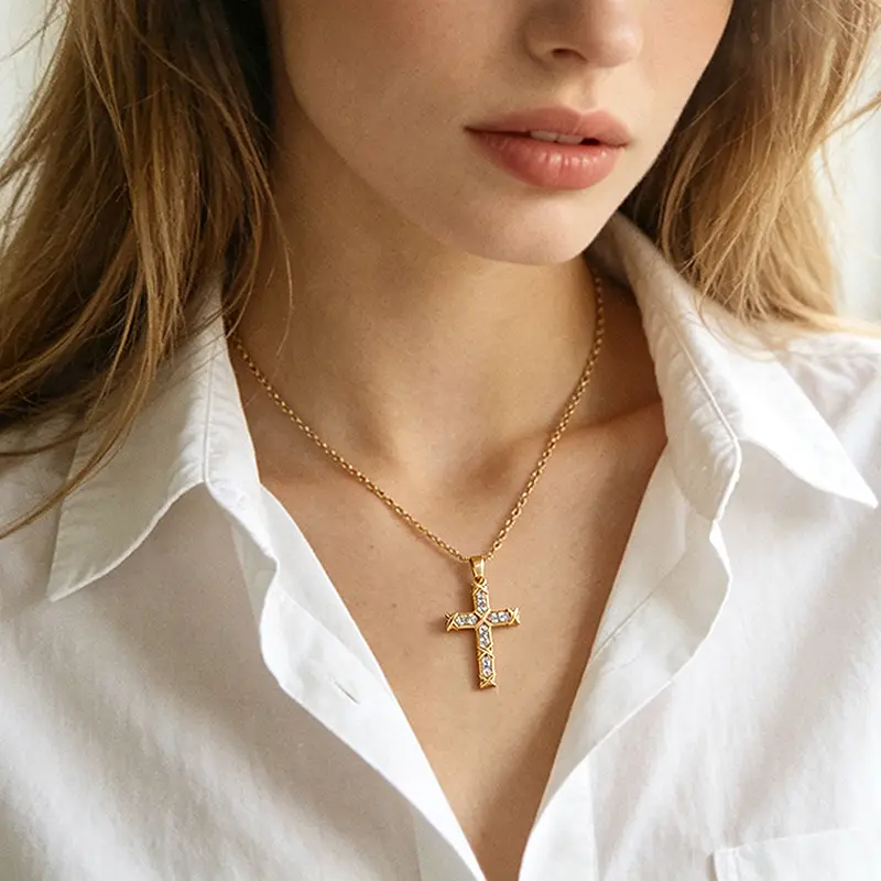 Gold Plated Titanium Steel Cross Necklace for Women Men, Twisted Rope Inlaid CZ Diamond Cross Pendant Dainty Adjustable O Link Chain, Hypoallergenic Religious Faith Jewelry Layering Necklace Birthday Gift