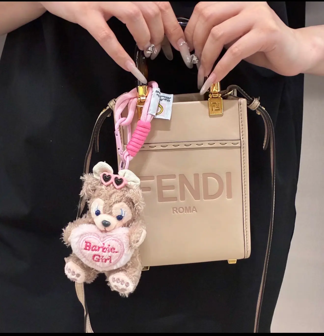 Pre-owned FENDI Roma Mini Sunshine Shopper Leather Tote Bag Beige Smooth Calfskin, Tortoise Shell Top Handle, Gold Hardware, Crossbody/Shoulder Bag, Certified Legitmark, No Stains, Free and Fast Shipping, Tote Bags, Crossbody Tote