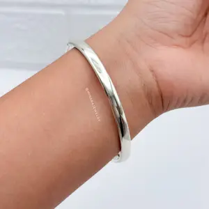 Wide Bracelet in 950 Silver - Elegant and Durable Jewelry for Everyday Wear