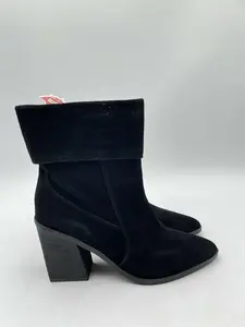 Women’s Blondo Selina Cuff Black Leather Ankle Side Zip Boots Size 7.5M - Very Good