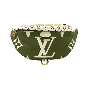 Pre-owned Louis Vuitton Canvas Shoulder Bags Monogram Giant shoulder bag