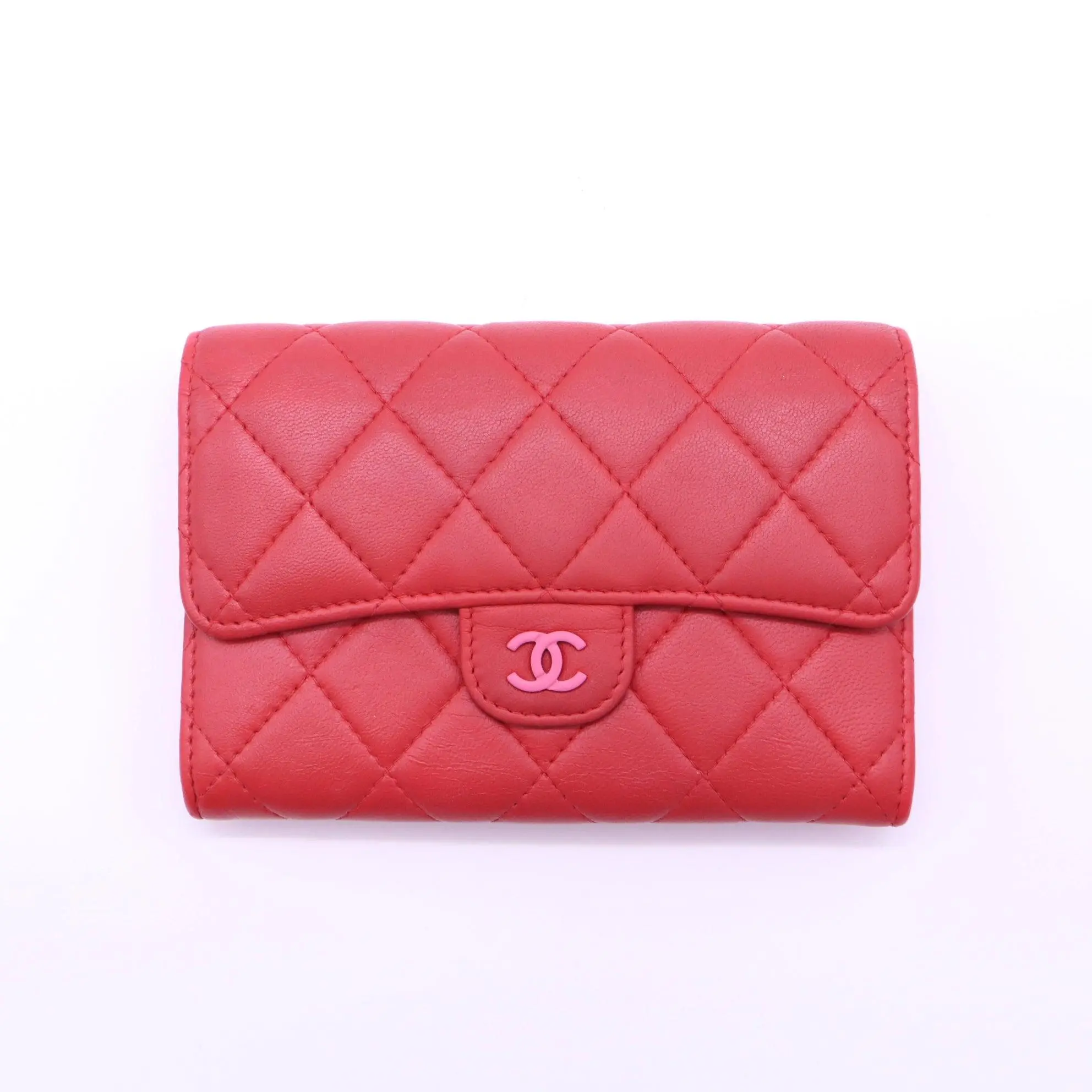 Pre-owned CHANEL leather Small Leather Goods 19 Lambskin Quilted Flap Compact Wallet Red W21444