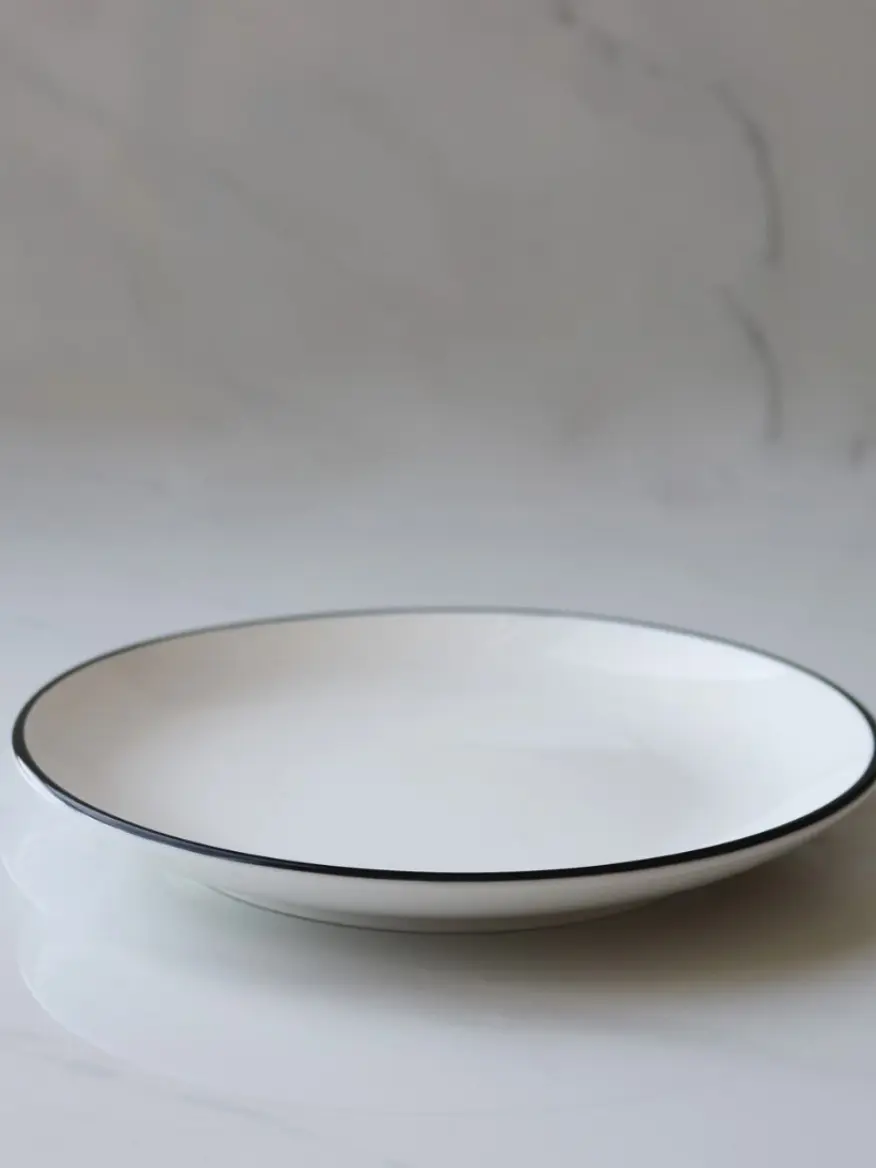 Marcel Ardani 'The Minimalist Collection' Small White Plate with Black Rim – Elegant Ceramic Dinnerware