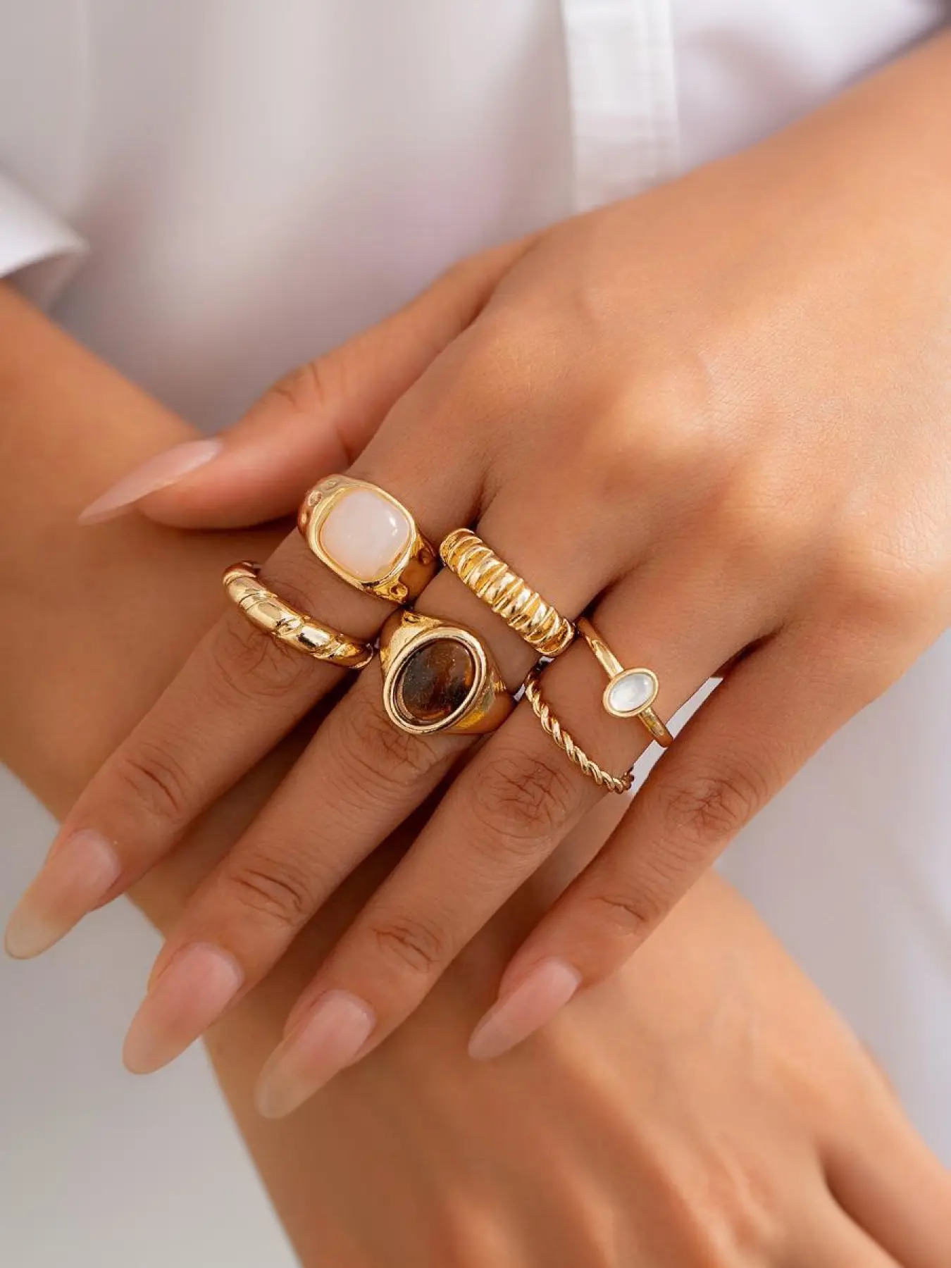 A set of 6 irregular rings, a casual yet sophisticated fashion accessory, Fashion Stackable Rings