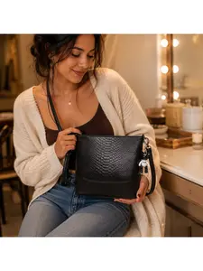 Vintage Textured Women Shoulder Bag Elegant Snake Embossed Crossbody Purse Large Capacity Fashion Handbag Soft Leather Tote for Office Travel Party Date Night Holiday Gift for Mother Wife Girlfriend Christmas Halloween Birthday Anniversary