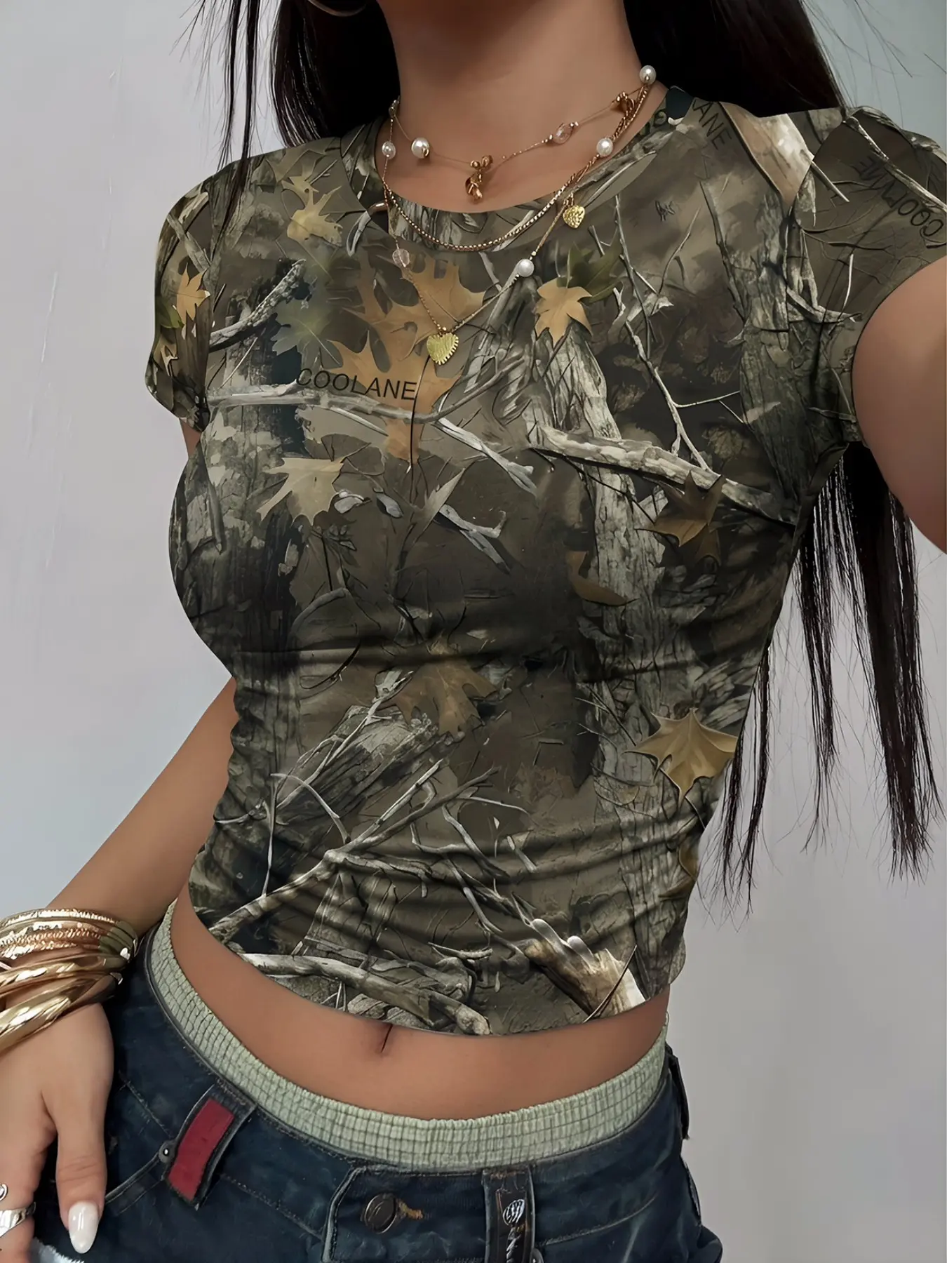 Women's Realtree Camo Print Short Sleeve Crop Top 2026 Y2K Retro Slim Fit Stretchy Round Neck Cropped Baby Tee With Nature Inspired Leaf Print Casual Fashion Streetwear Summer Daily Trendy Outfits Viral TikTok Made Me Buy It