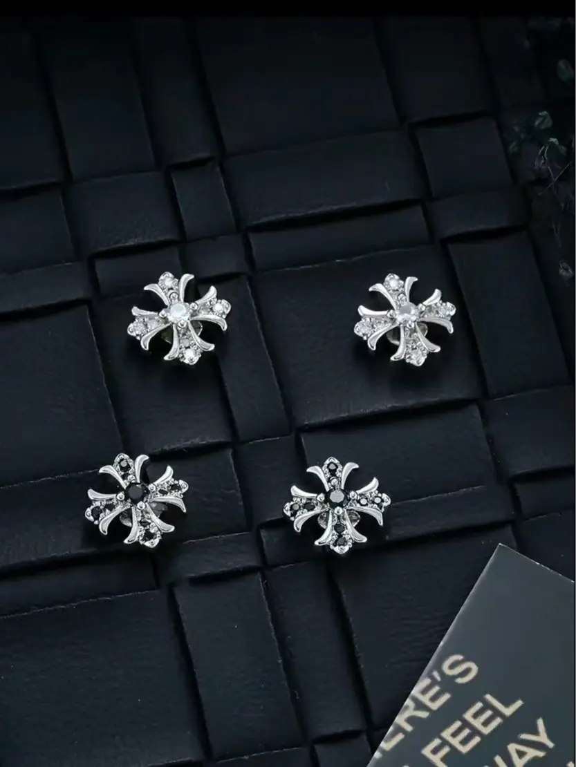 Women's Vintage Silver Geometric Cross Stud Earrings - Unisex Lightweight Gothic Punk Retro Fashion Jewelry for Daily Wear