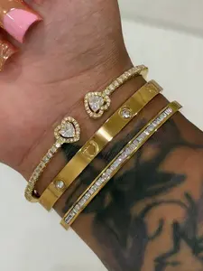 Women's Stainless Steel Heart-Shaped Bracelet Set, Fashion Jewelry Gift for Women, Ideal for Daily Wear & Special Occasions