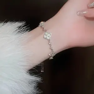 1 Four-petal Flower Bracelet For Women | Adjustable, Elegant Zinc Alloy With Synthetic Zirconia, Suitable For Daily And Holiday Wear Casual Trendy Jewelry Fashionable Bangle Versatile Accessory