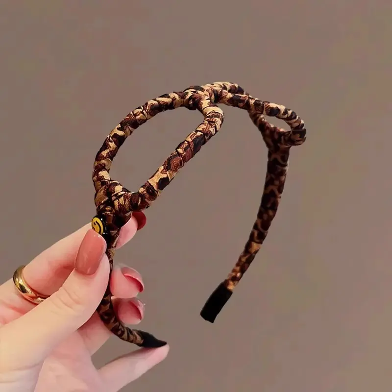 Leopard Print Glasses‑Shaped Headband, Fashion Hollow Frame Hair Hoop Retro Decorative Hair Accessories for Women Daily Party Wear